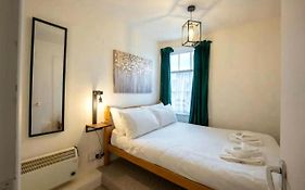 Sea Side Flat 5 With Fast Wifi And Free Parking